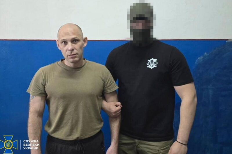 Розстріляв полоненого бійця ЗСУ: військовий РФ отримав підозру