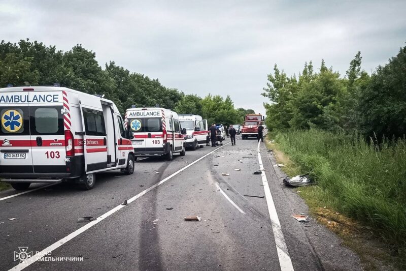 Смертельна ДТП на Хмельниччині: дві особи загинули