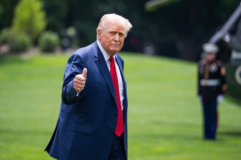 Трамп задекларував дохід у сотні мільйонів доларів