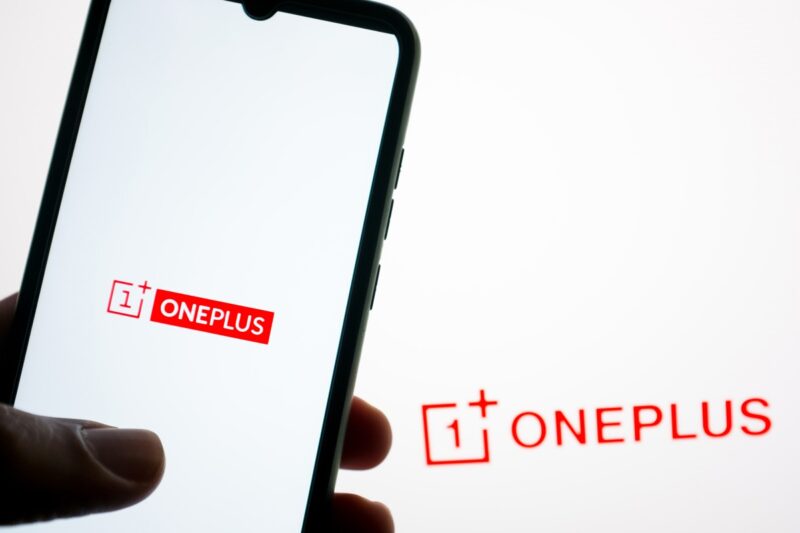 У США запідозрили OnePlus у передачі даних користувачів до Китаю