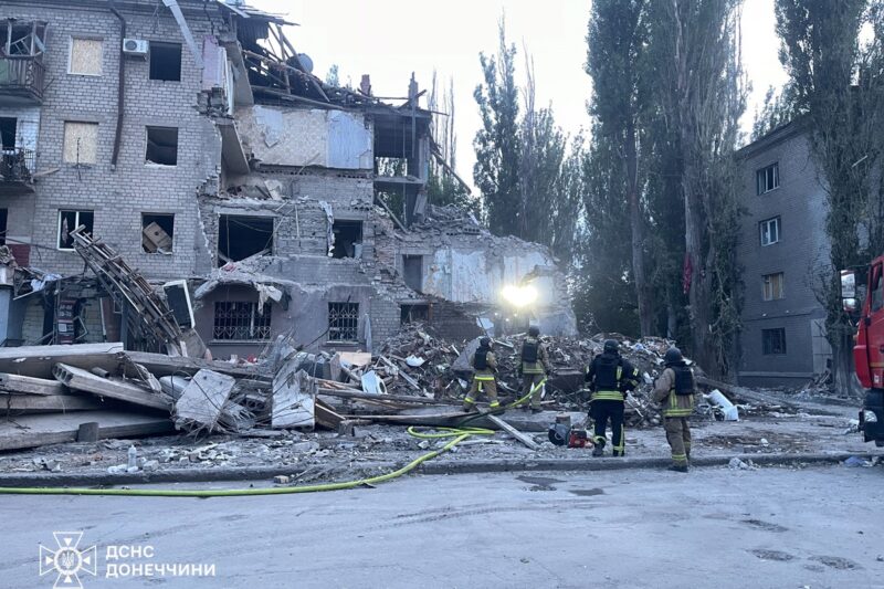 Удар по будинку в Краматорську: число жертв росте