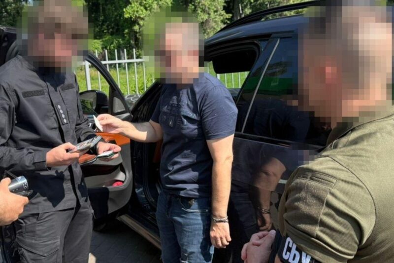 Викрито посадовців, що привласнили понад 60 млн грн на авто для ЗСУ