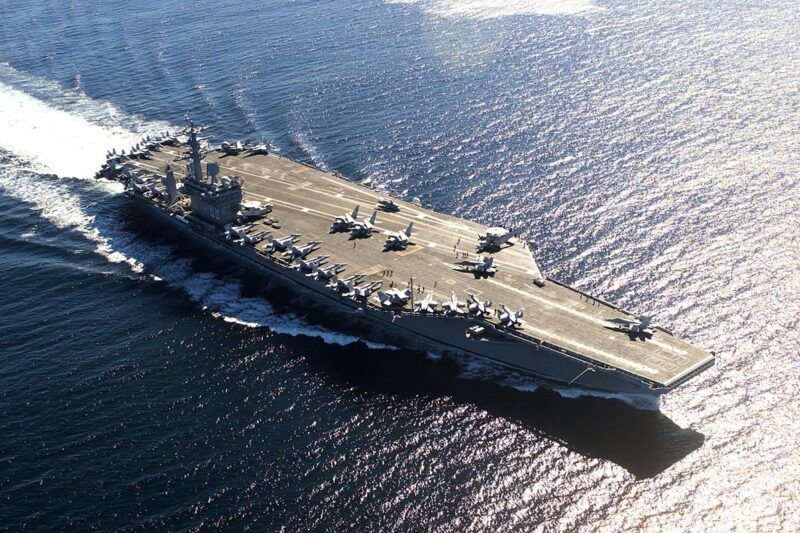 Вже другий авіаносець США прибув до Близького Сходу