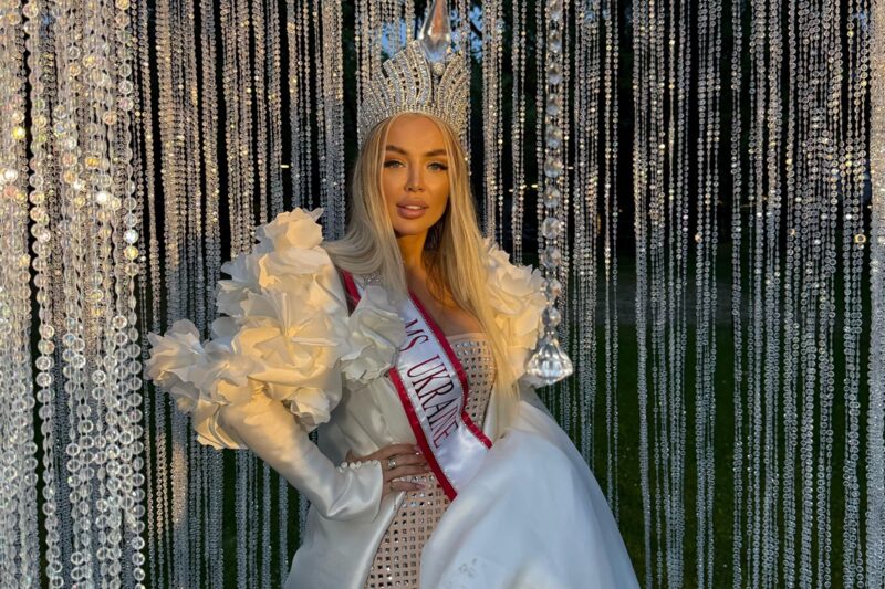 Юліанна Дружиніна з Луцька стала “Mrs. Ukraine World International”