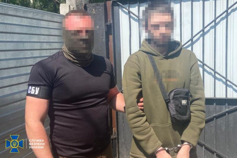 Затримали поплічників РФ, які вчиняли диверсії на УЗ та палили авто ЗСУ
