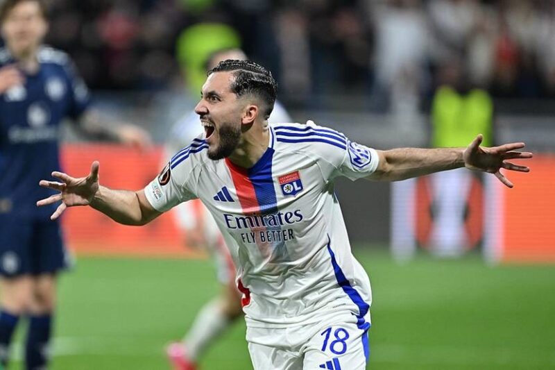 Зірка Ліона підсилить склад Манчестер Сіті