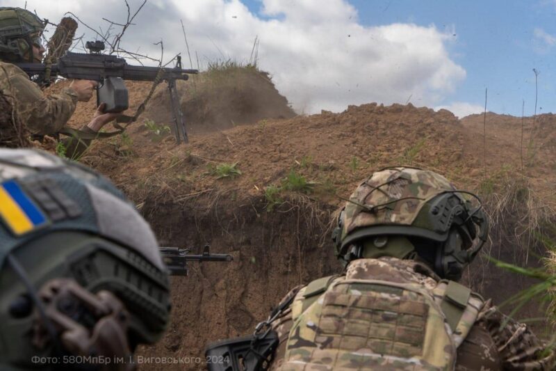 ЗСУ ведуть бої з армією РФ на 10 напрямках