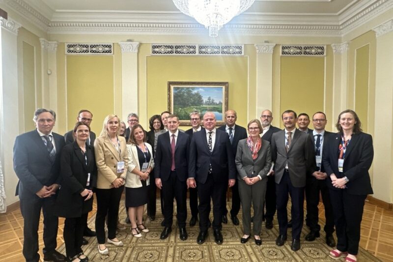 До України прибула делегація послів ОБСЄ вперше за вісім років