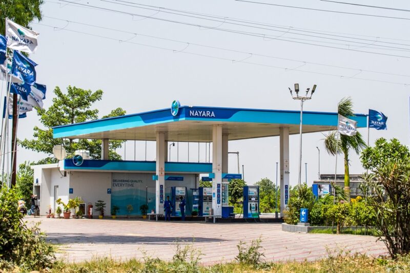Індійська “дочка” Роснафти скоротила переробку після санкцій ЄС – ЗМІ
