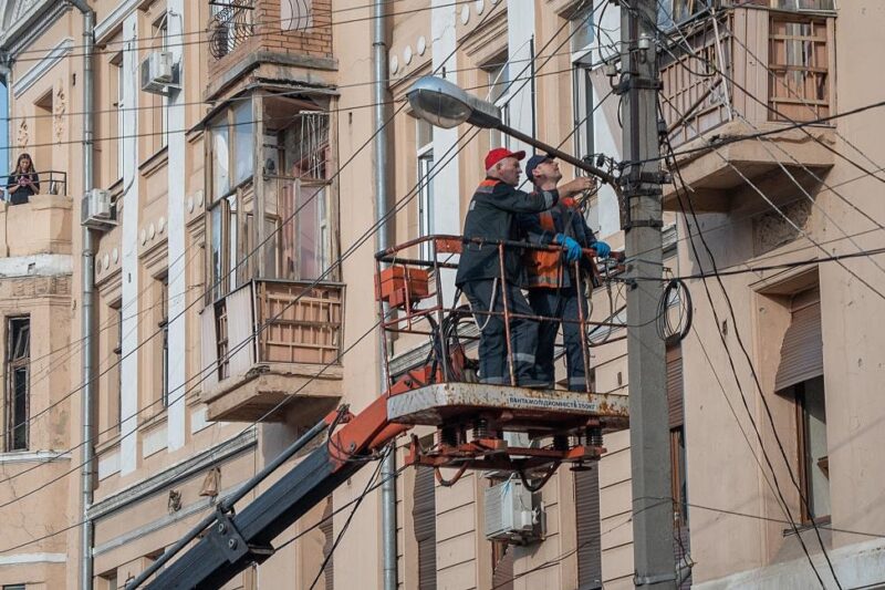 Харків зазнав 10 ударів, є поранені