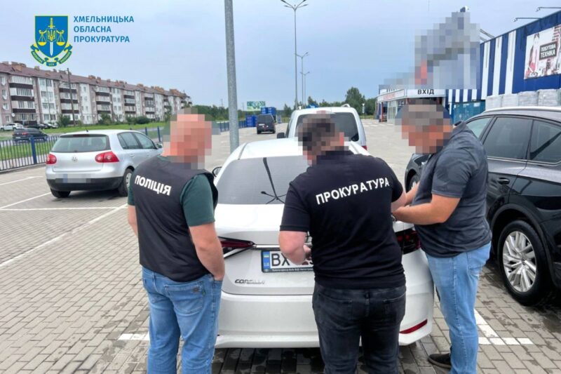 Хмельницьких посадовців підозрюють у розтраті 10 млн