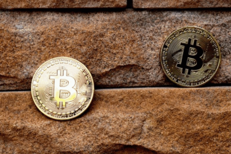 Криптовалюта Bitcoin продовжує зростати в ціні