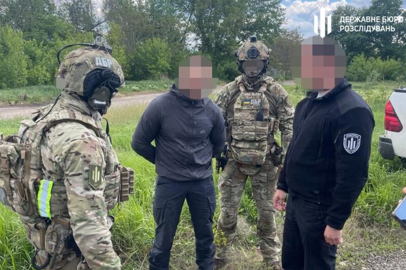На Донеччині військовий намагався продати 12 гранатометів