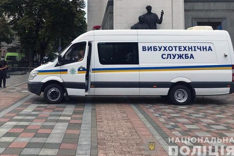 На Сумщині дитина і рятувальник загинули від вибухів небезпечних предметів