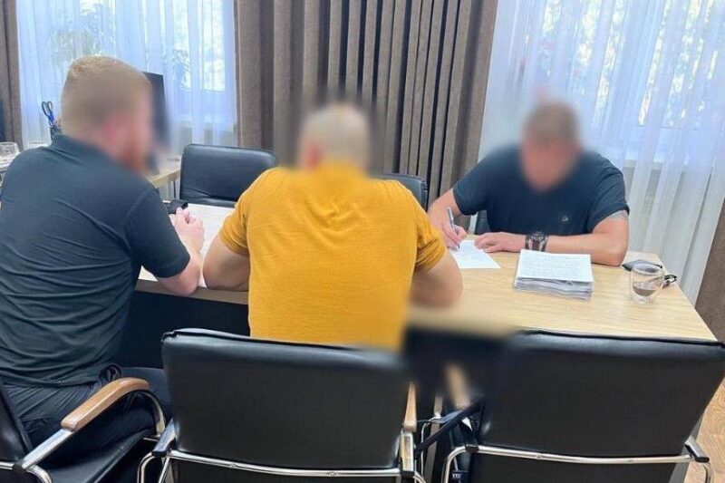 Переплатив понад 4,8 млн за генератори: чиновнику КМДА оголосили підозру