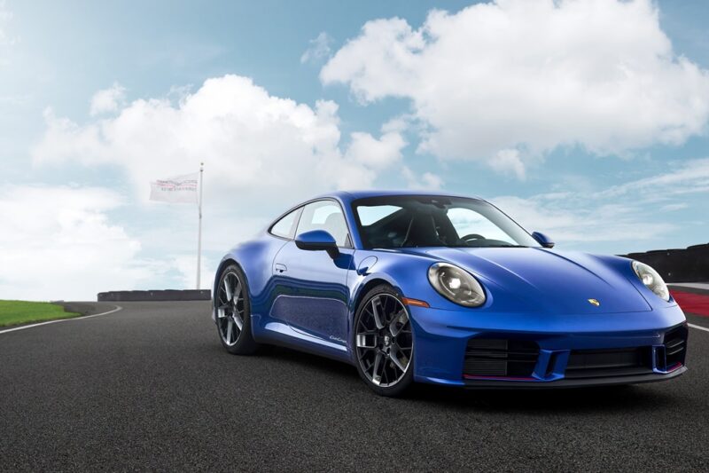Авто новини - Porsche представила нову спецверсію 911
