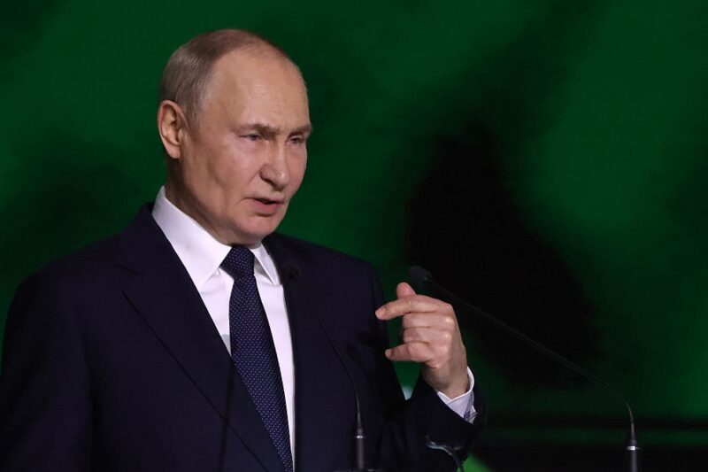 Путін заявив Трампу, що планує новий наступ в Україні – ЗМІ