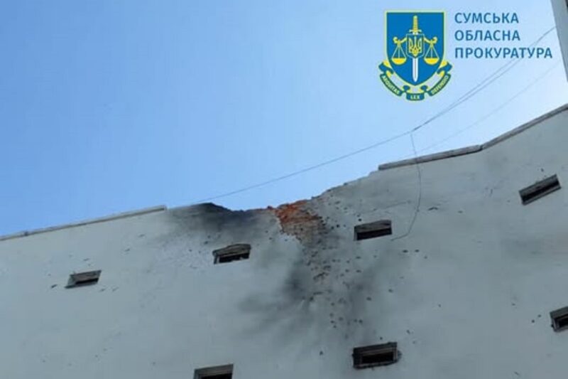 Росіяни обстріляли навчальний заклад на Сумщині, шестеро поранених
