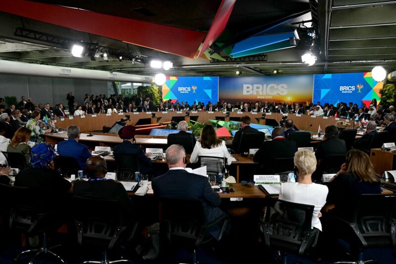 Новини світу - Саміт БРІКС засудив атаки по інфраструктурі у РФ