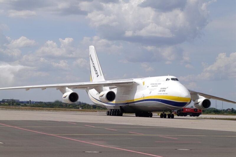 Стало відомо, куди полетів літак Ан-124 Руслан