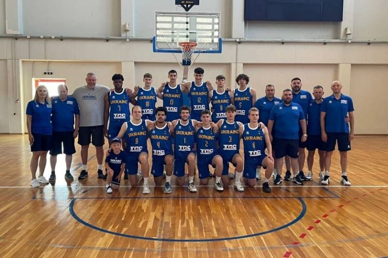 Свій перший матч на Євробаскеті Україна U-20 програла