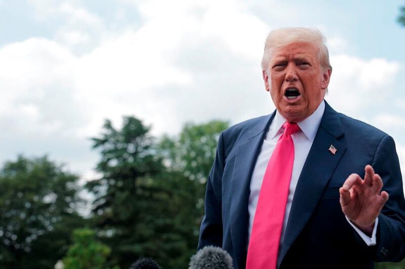 Трамп анонсував зустріч із Зеленським і Путіним