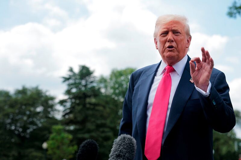Трамп заявив, що Україна не повинна бити по Москві