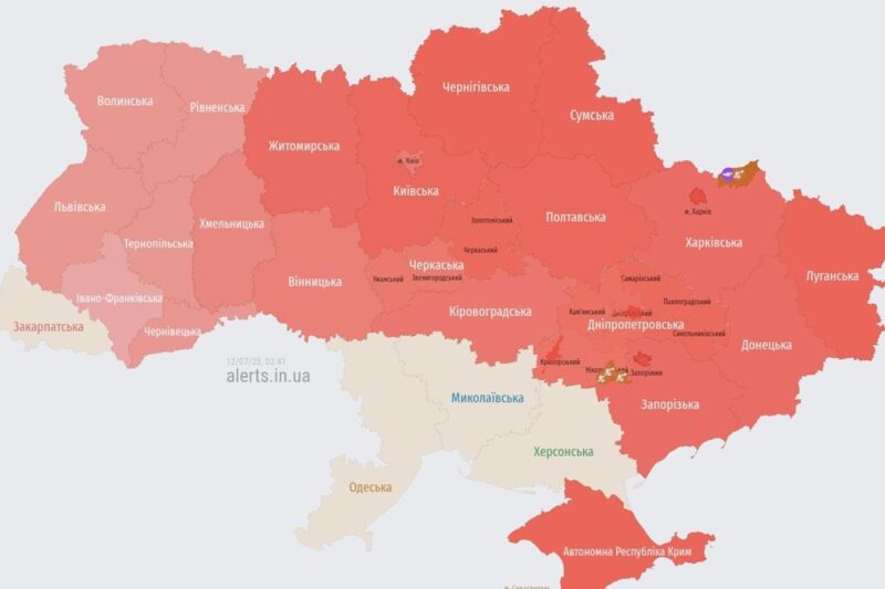 У Києві, Чернівцях та Луцьку пролунали вибухи