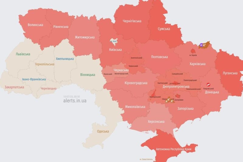 Ворог з артилерії вдарив по Херсону