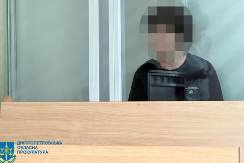 Зарізав жінку біля банкомата: у Дніпрі поліція затримала 14-річного юнака