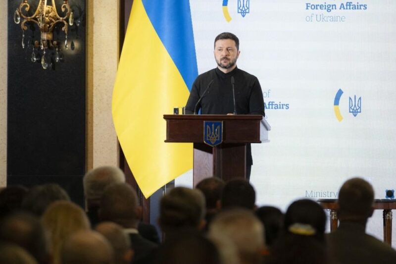 Зеленський назвав п’ять завдань дипломатії України