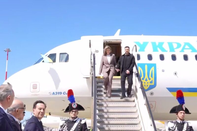 Зеленський прибув з візитом до Італії