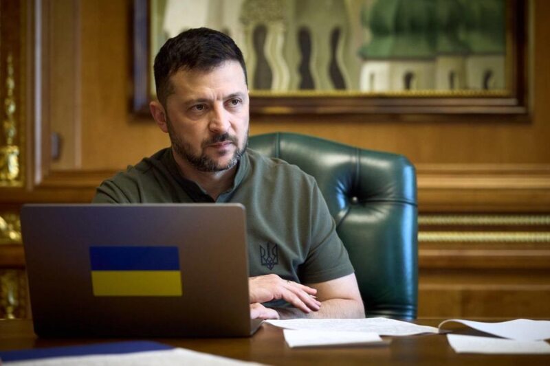Зеленський провів першу розмову з Навроцьким