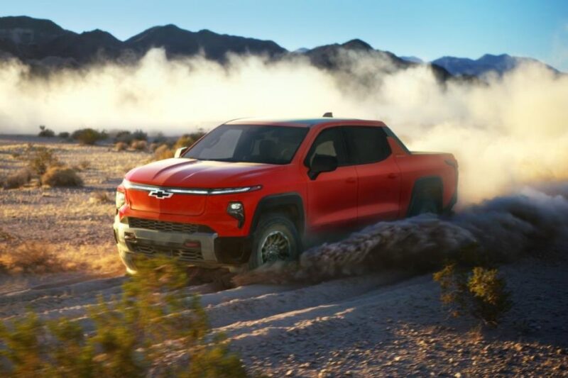 Chevrolet Silverado EV зміг проїхати понад 1700 км на одному заряді