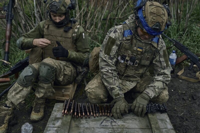 Латвія долучається до закупівлі зброї для України