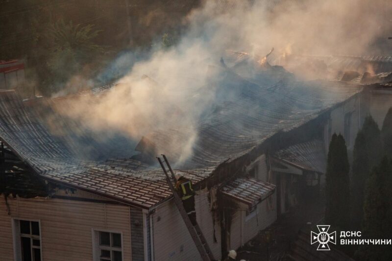 На Вінниччині сталася масштабна пожежа в лікарні