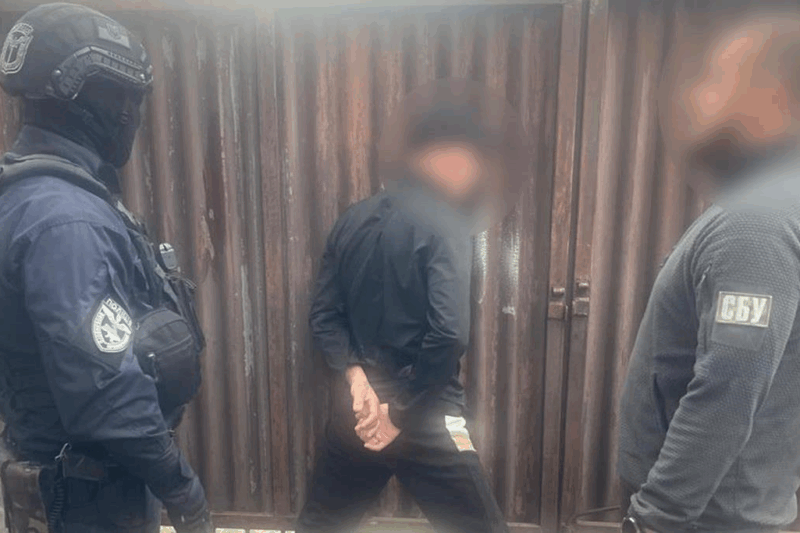 Поліція викрила закарпатських “кур’єрів” на збуті марихуани