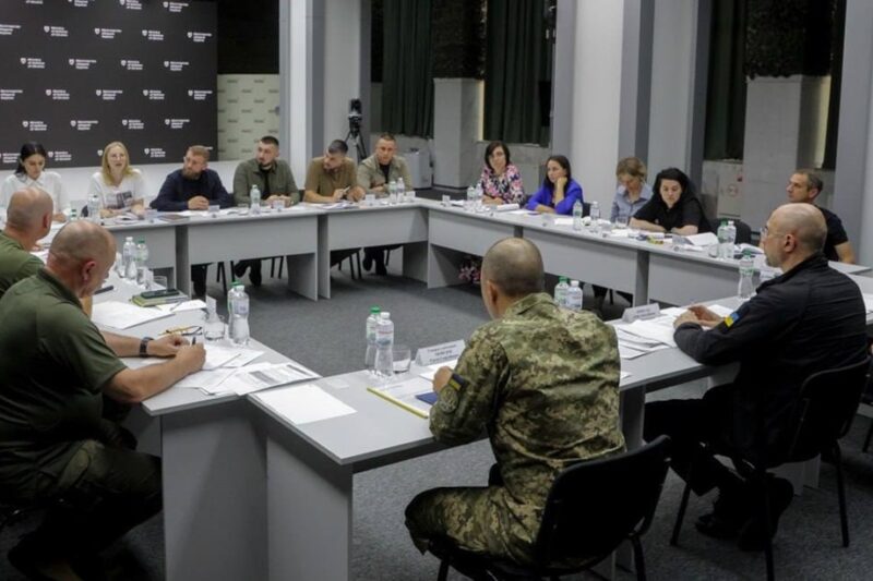 Шмигаль анонсував “дорожню карту” для звільнених полонених