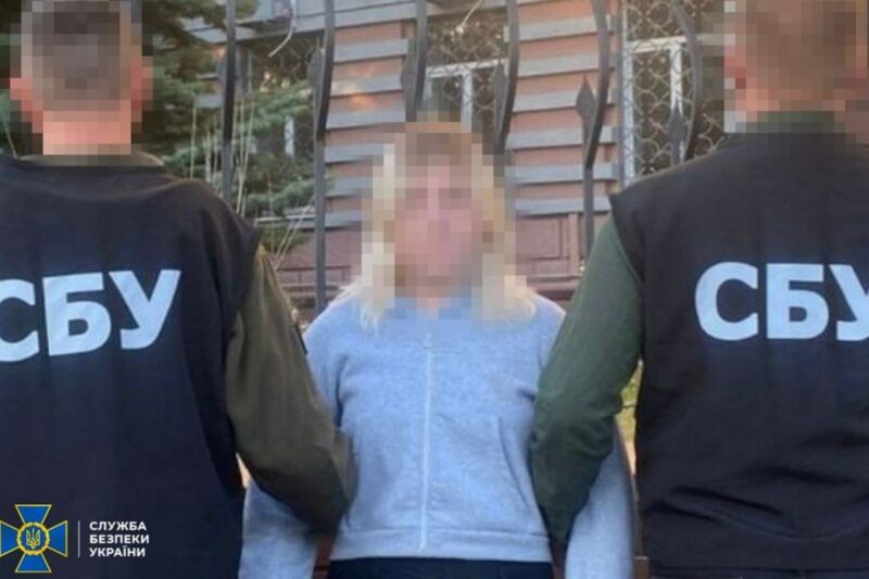У Павлограді і Хмельницькому попередили теракти проти військових