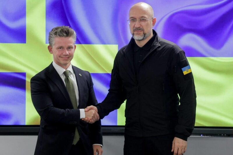 Україна і Швеція спільно вироблятимуть зброю