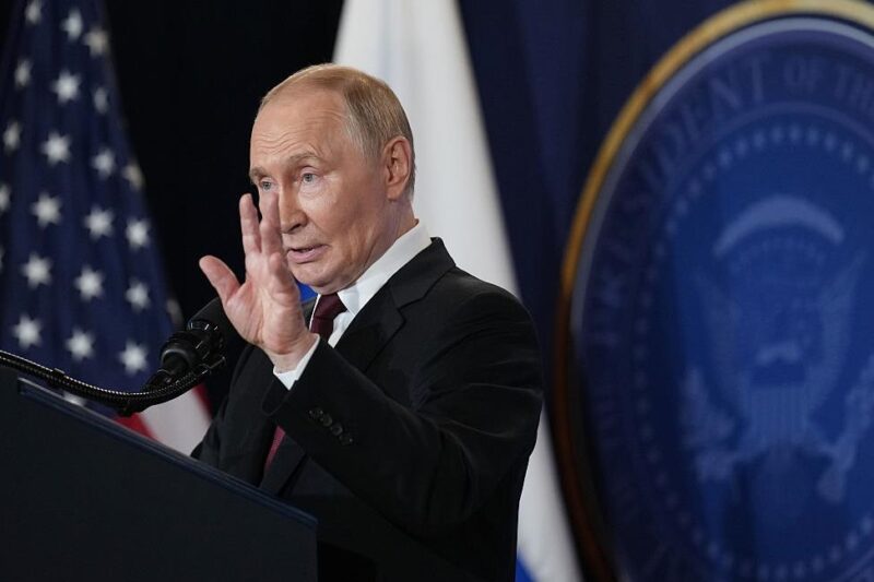 ЗМІ: Путін прагне зустрічі з Зеленським без Трампа