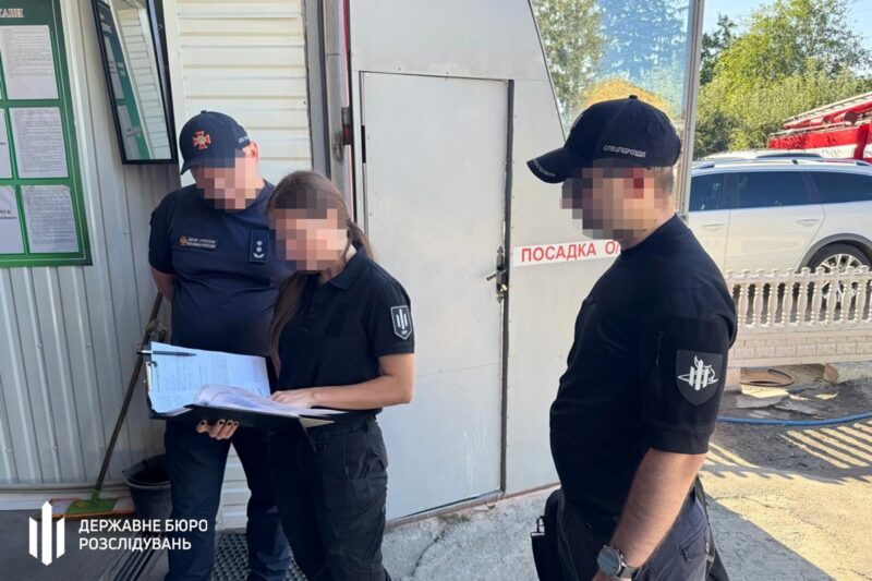 Змушував підлеглих будувати будинки: ексглава ДСНС Вінничини має підозру