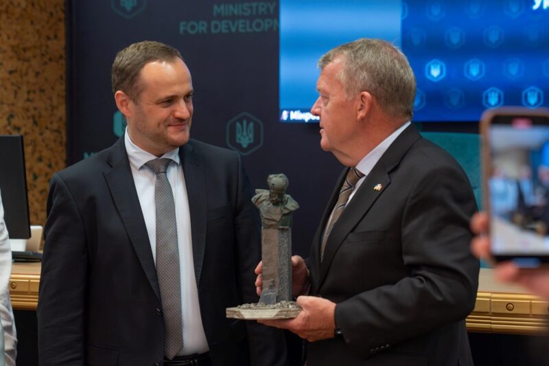 $375 млн від Данії: Кулеба розповів, на що підуть гроші