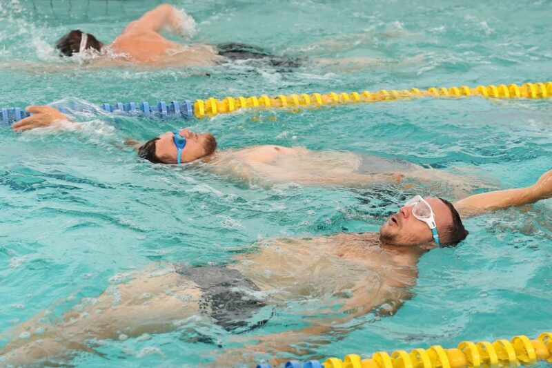 🏊🏻♀️ Відновлення у воді | поранені бійці системи МВС реабілітуються на заняттях з плавання