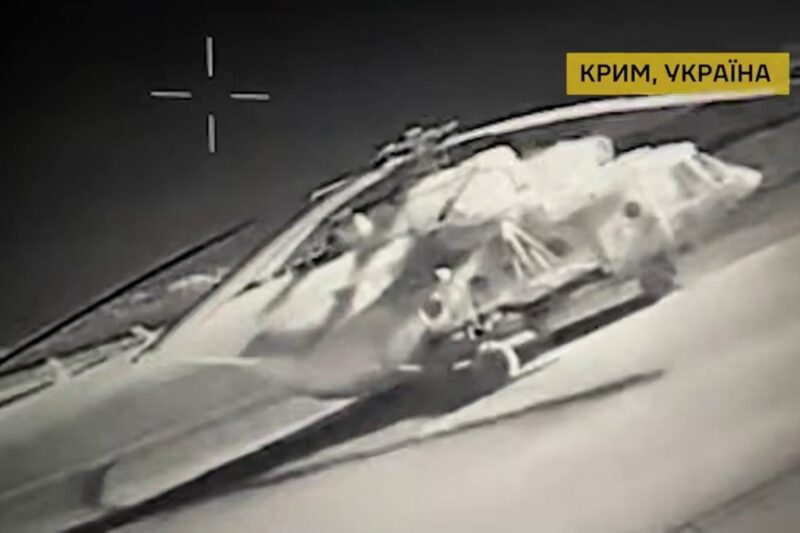 ГУР уразило два гелікоптери і буксир в Криму