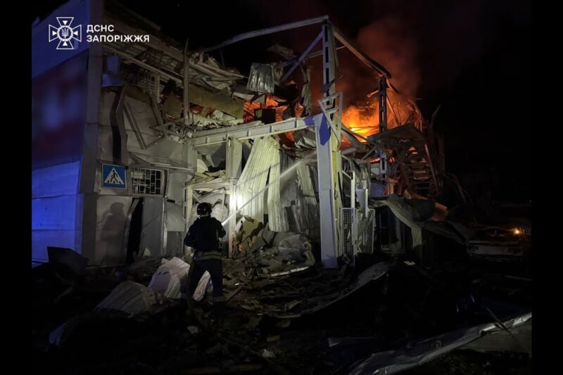 Запоріжжя: внаслідок нічної атаки БпЛА виникла пожежа