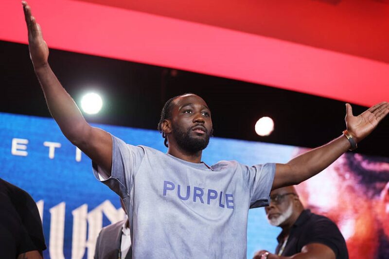 Кроуфорд виглядає у відмінній формі за сім днів до бою з Альваресом