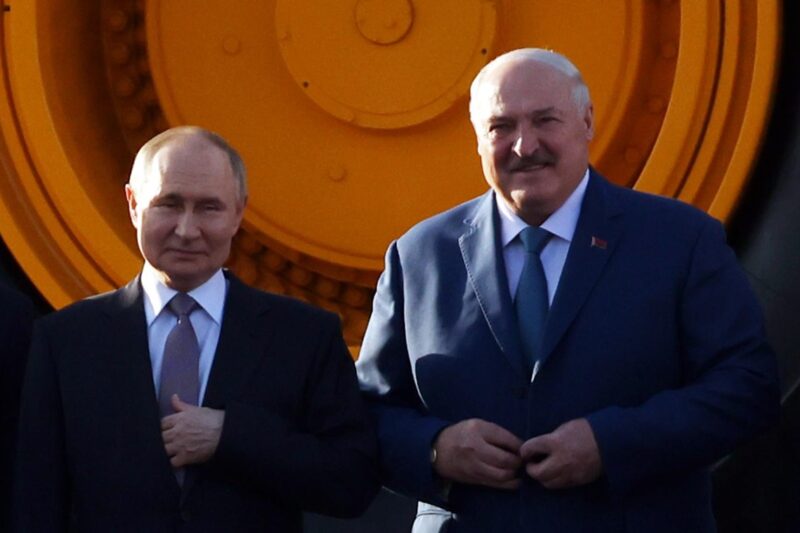 Лукашенко планує постачати електроенергію в окуповані РФ регіони України