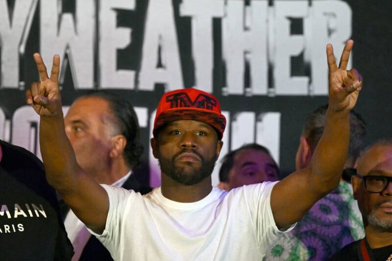 Мейвезер про бій із Майком Тайсоном: Це буде суперхіт