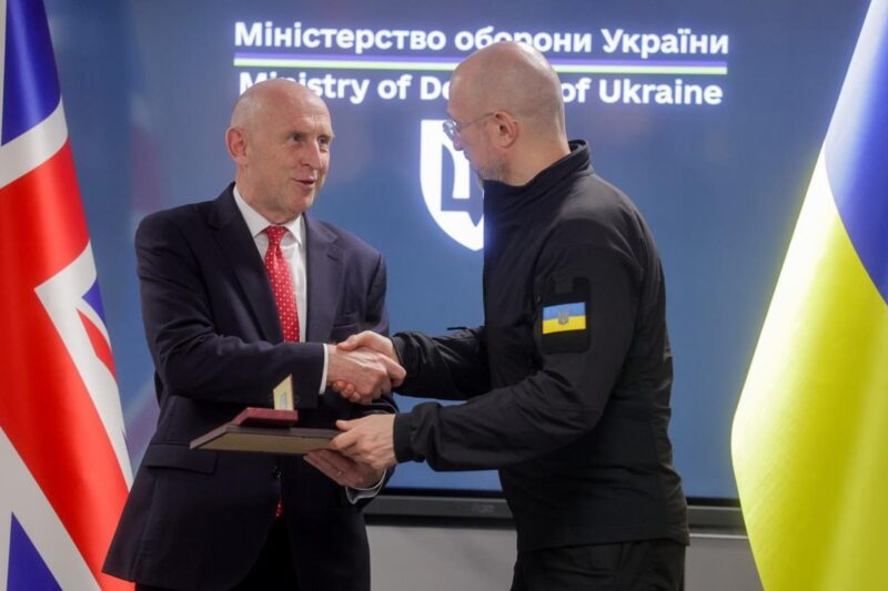 Міністри оборони України та Британії провели важливу зустріч